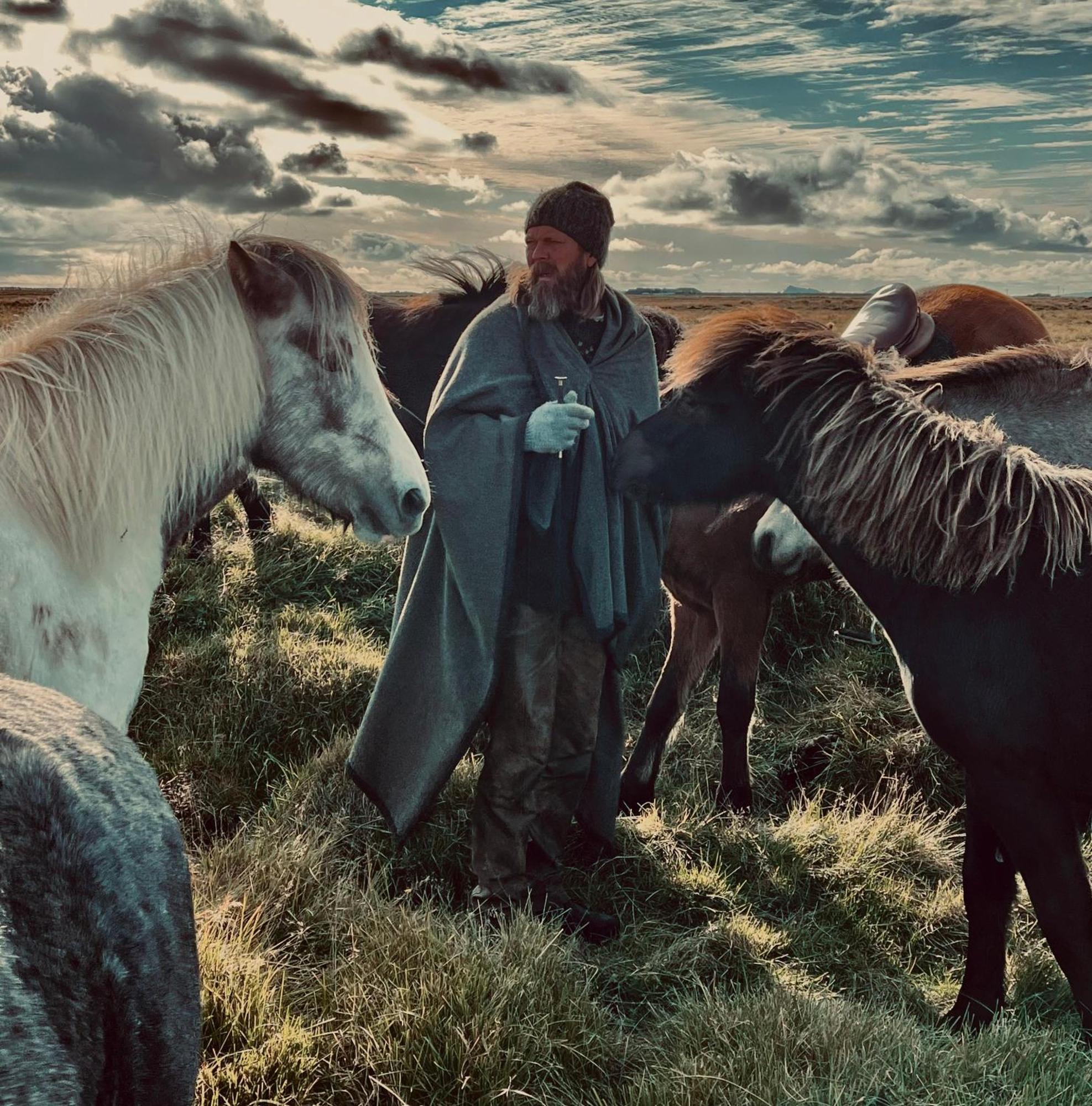 Апартаменты Sleeping With The Horses Хвольсвёдлюр Экстерьер фото