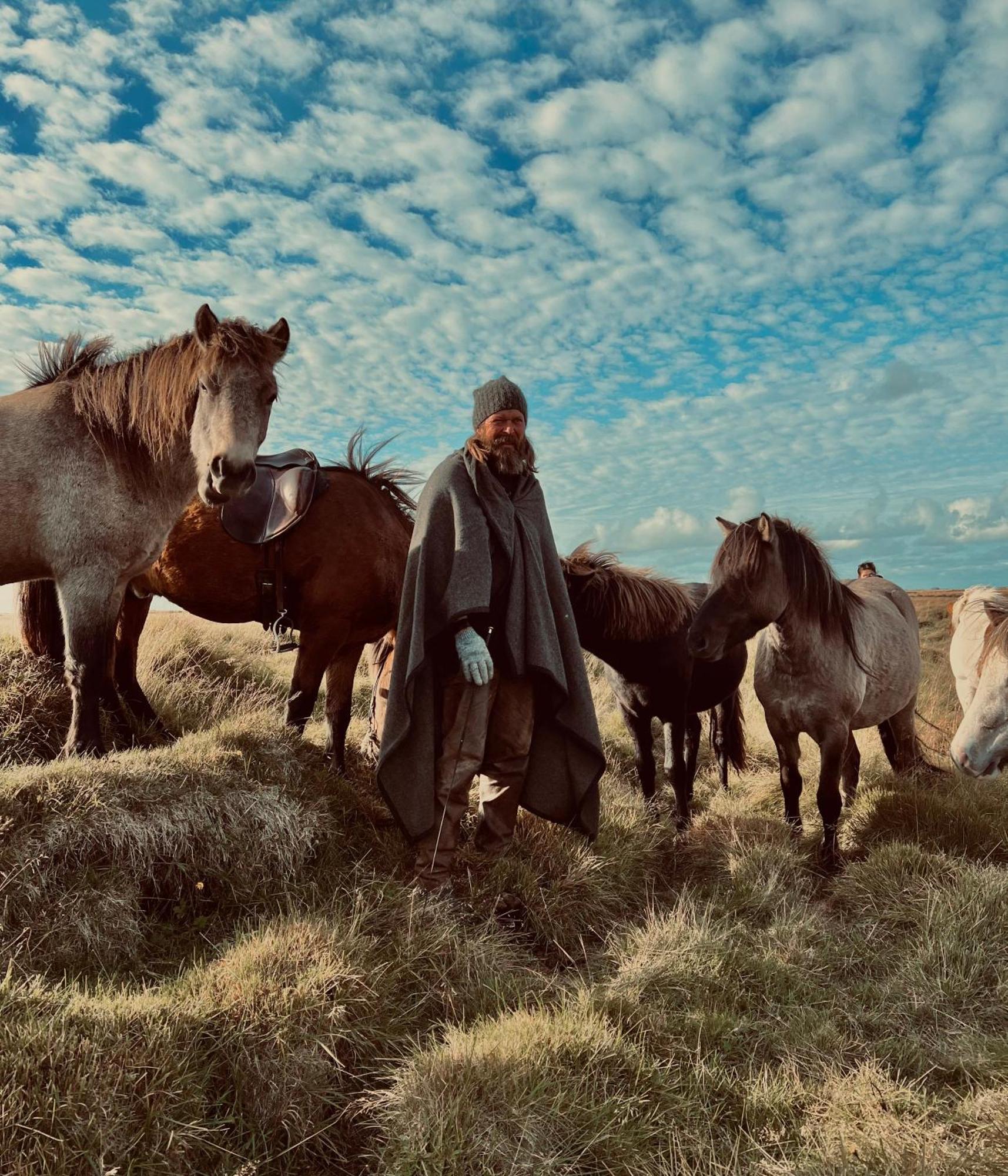 Апартаменты Sleeping With The Horses Хвольсвёдлюр Экстерьер фото
